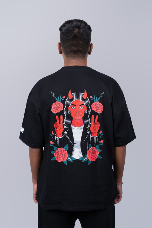 The Devil in the Details – Angie Oversized T-Shirt